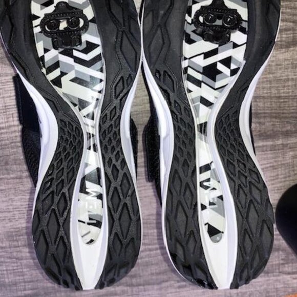 Tiem SLIPSTREAM - Performance Cycling Spin Shoes PLUS Clips & H2O Bottle - Picture 5 of 16